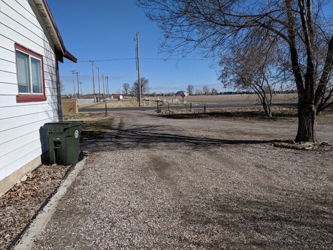 Photo - 1974 Cromwell Ln