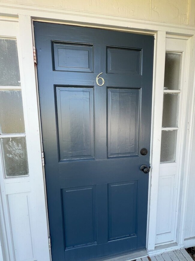 Photo - Newly updated! 2 bedroom 1 bath townhouse ...