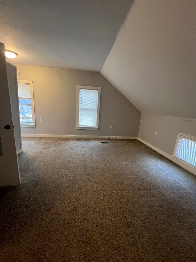 Photo - 49 Platt St Unit 3 - Backside