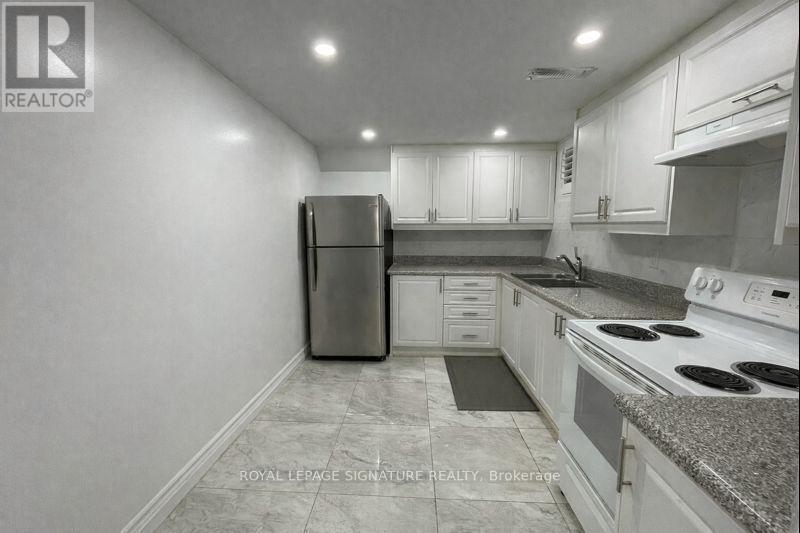 Photo - 38 Meandering Trail