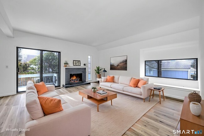 Photo - 454 Heritage Vlg Unit A