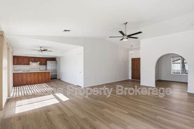 Photo - 2325 W Stottler Dr