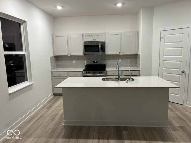 Photo - 18722 Walsh Wy