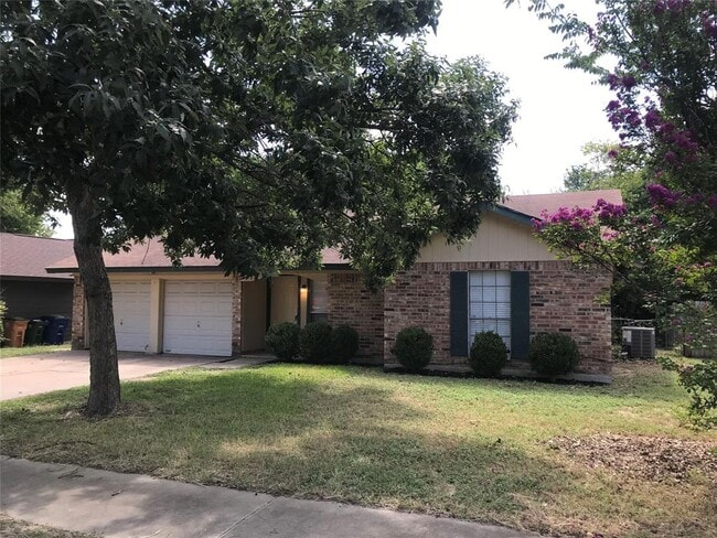 Building Photo - 10009 Woodstock Dr Rental