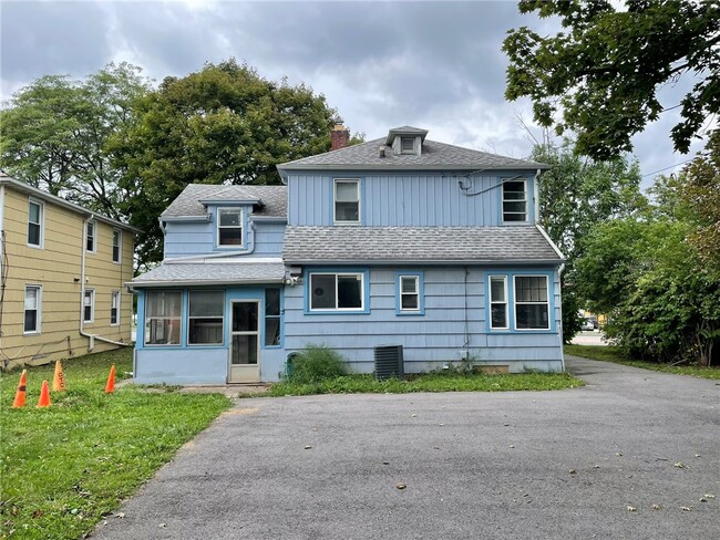 Photo - 1680 Mt Hope Ave