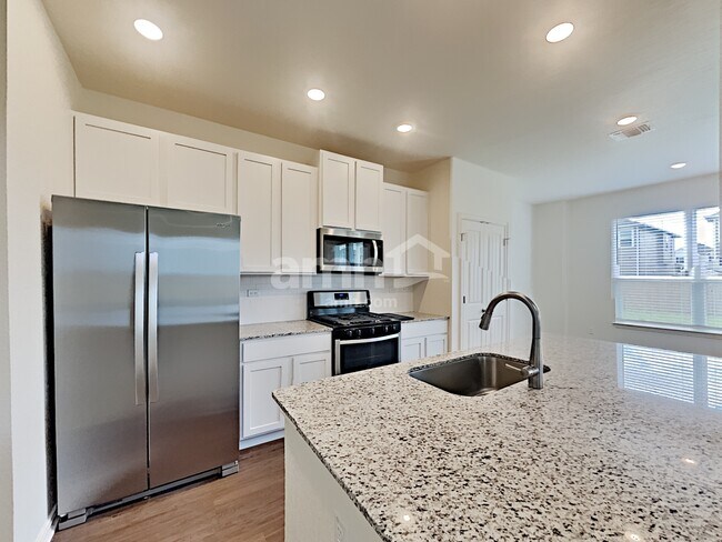 Photo - 2738 Meadowood Heights