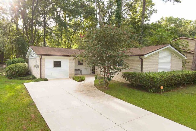 Photo - 1837 Devra Dr House