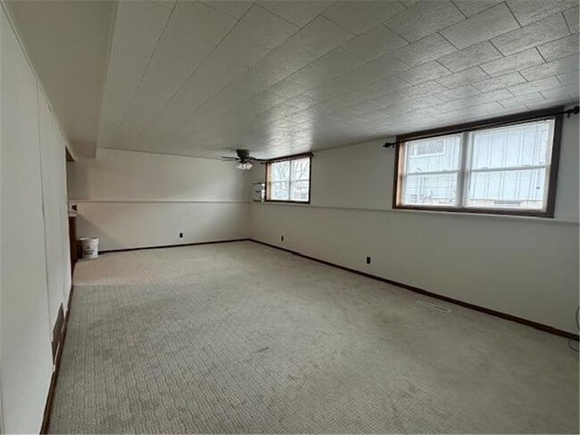 Photo - 2009 Great Bend Blvd