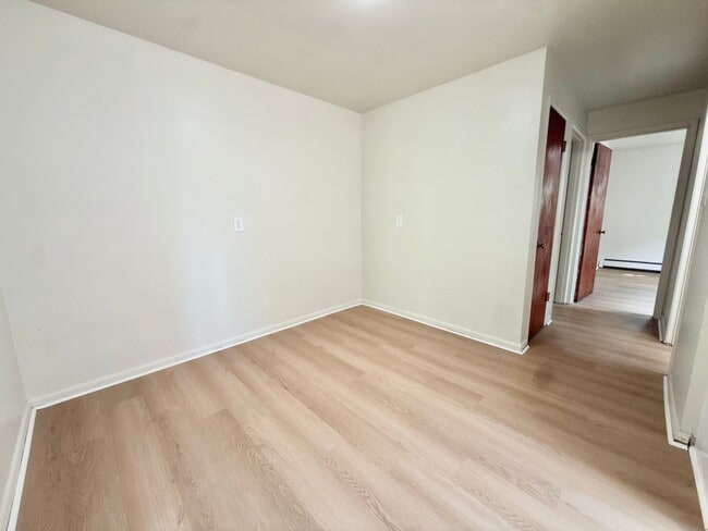 230 S Wayne Ave Unit 2