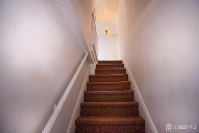 Photo - 417 Chestnut St