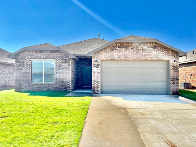 Photo - 7729 96th St