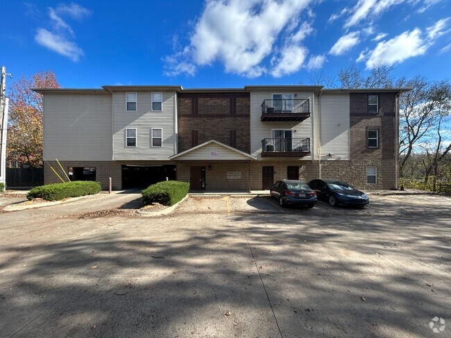 Building Photo - 440 S Chauncey Ave Unit 2 Bedroom Rental