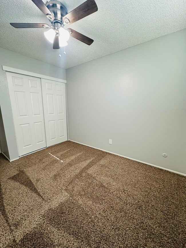Whitney Villa Apartments