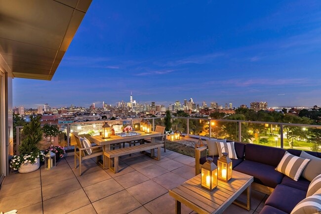 Photo - 502 PALISADE Ave Unit PH601