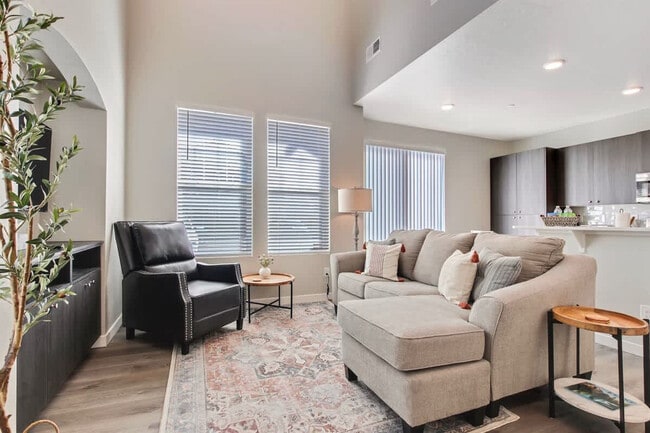 Photo - 17065 N Hounslow Wy Unit ID1250665P