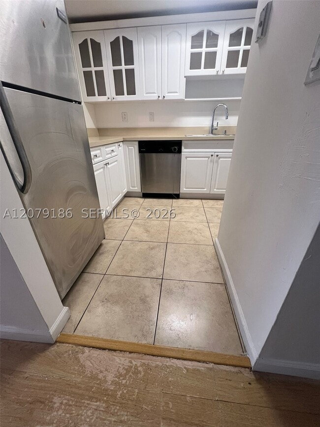 Building Photo - 10090 NW 80th Ct Unit 1347