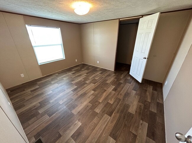 308 Hovie Ct