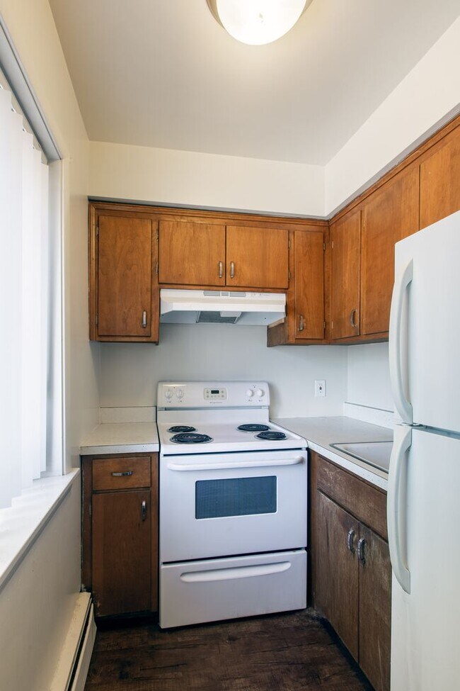 Photo - West Franklin Apartments
