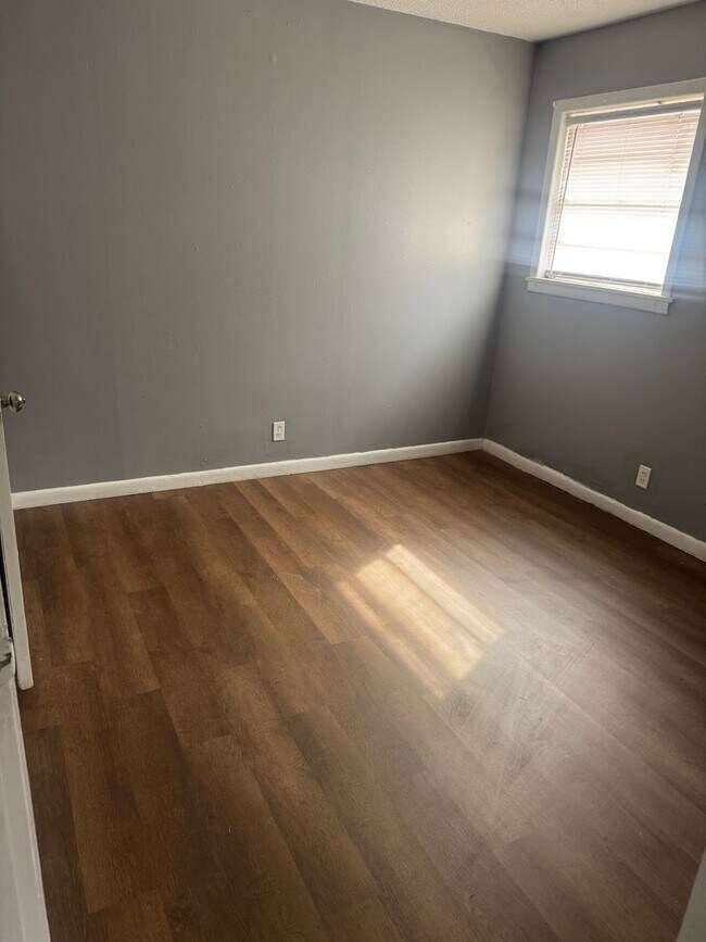 Photo - 611 N Mirror St Unit 611 N Mirror #4