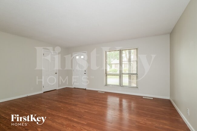 Photo - 357 Pegasus Dr