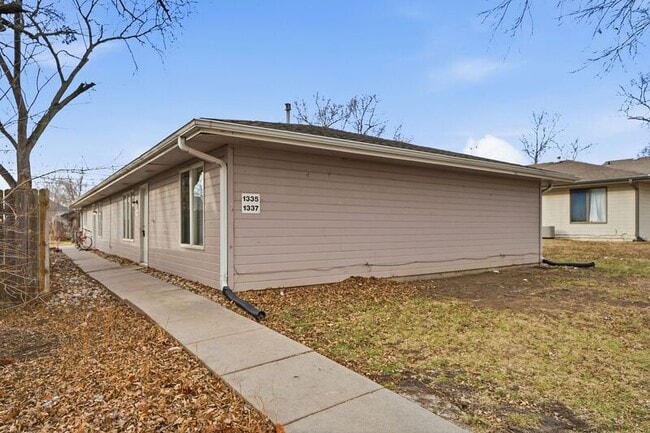 Building Photo - 1335 N 20th St