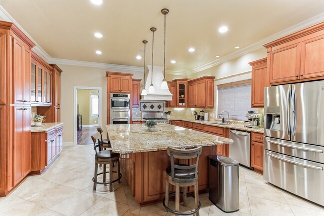 Photo - 256 Douglas Ln