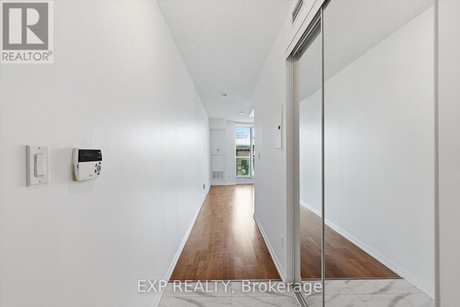 Photo - 209 Fort York Blvd Unit 667