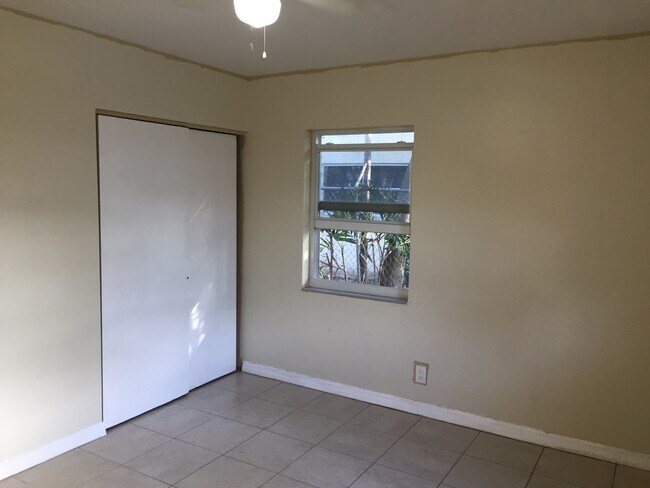 Photo - Nice 2-1 house