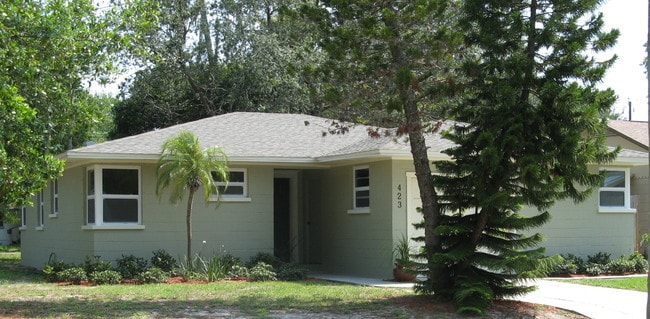 Photo - 423 Wildwood Way