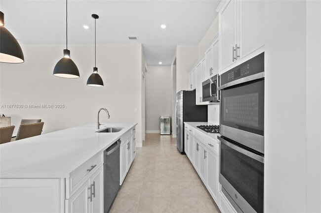 Photo - 7612 Knight St