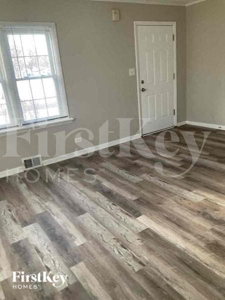 Photo - 16865 Bulger Ave