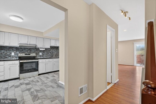 Photo - 6427 Old Scotts Ct