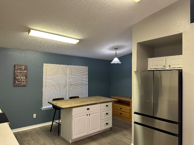 Photo - 6347 Ironside Dr S