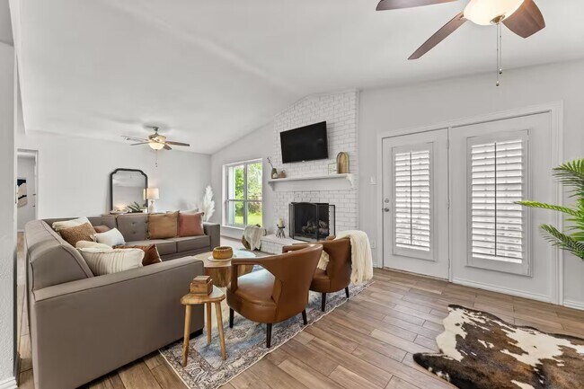 Photo - 2018 Sandy Trail