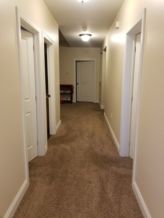 Building Photo - 406 Treyson Ln Unit 106