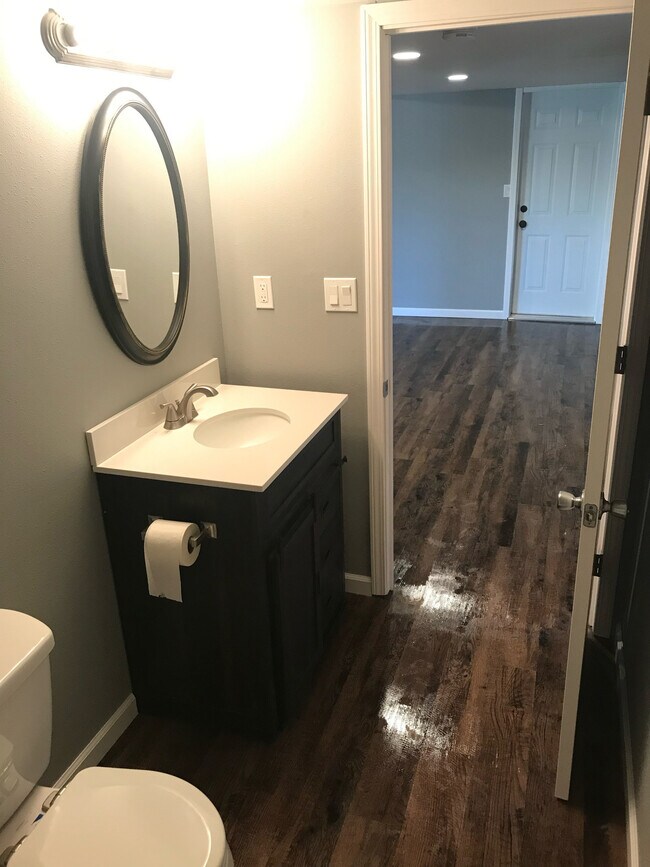 Bathroom - 207 John St Unidad Apt. C