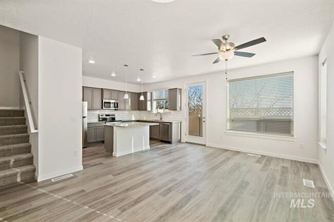 Adorable Townhome in South Meridian - Adorable Townhome in South Meridian