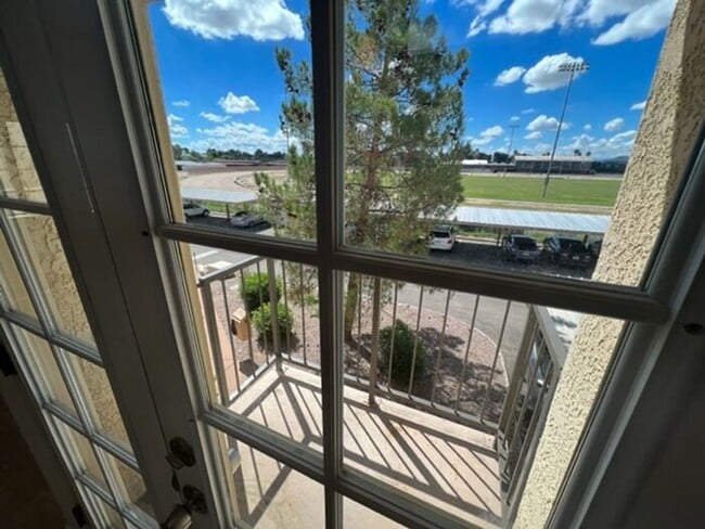 Photo - One Bedroom Condo on River!!