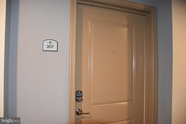 Building Photo - 20141 Riesling Ln Unit 307 Rental