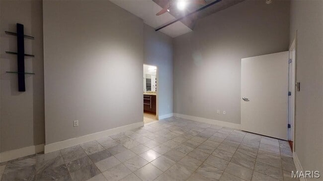 Photo - 4100 Forest Park Ave Unit 203