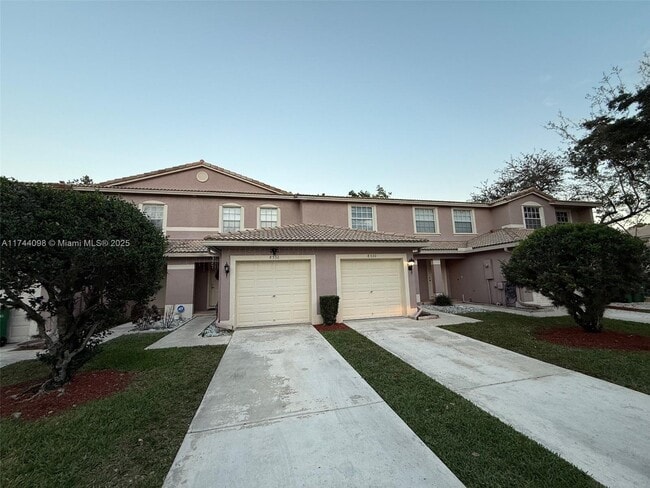 Building Photo - 8530 W Southgate Shores Cir Rental