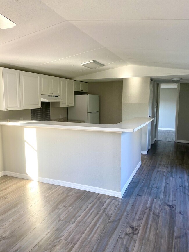 Photo - 5345 Rock Dove Trail