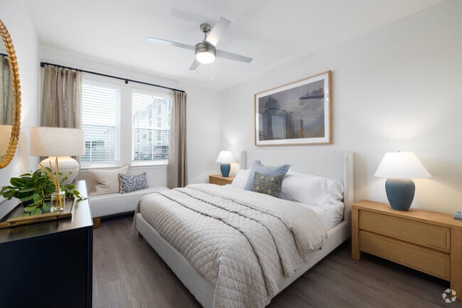 1BR, 1BA - 783SF - Bedroom