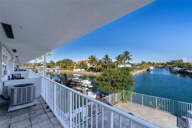 Photo - 2225 NE 123rd St Unit 215