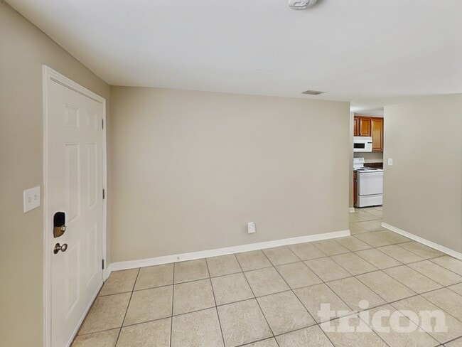 Photo - 5024 S 85th St