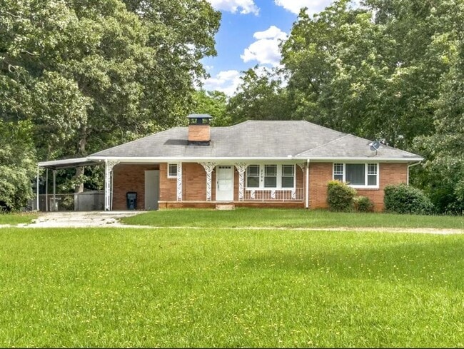 Building Photo - 2794 Lake Harbin Rd