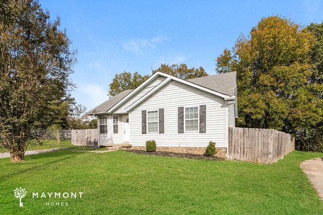 Photo - 379 Donna Dr