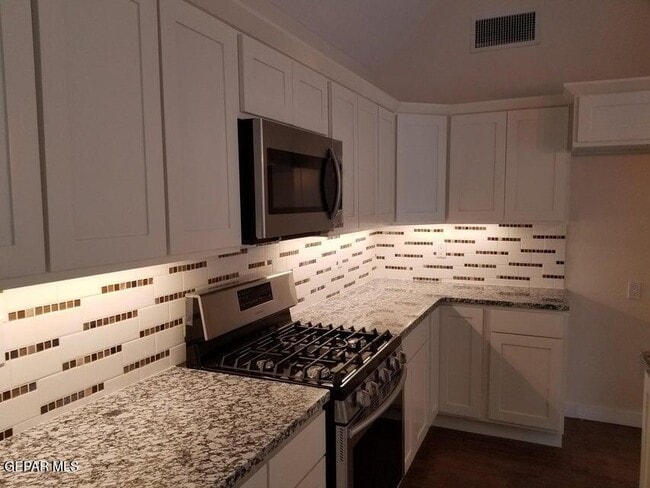 Photo - 129 S Apache Gold Lp