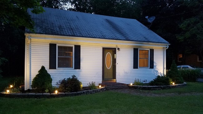 Photo - 68 Blatchley Ave