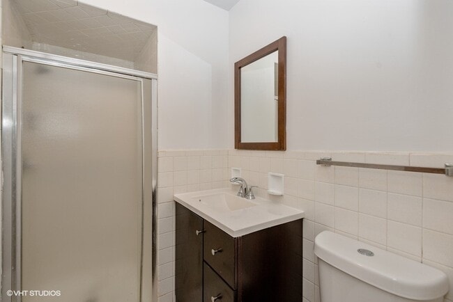 Photo - 1322 W Lunt Ave Unit 106